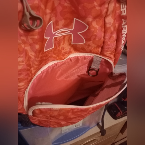 PINK CAMO UNDER ARMOUR BACKPACK - Picture 4 of 7